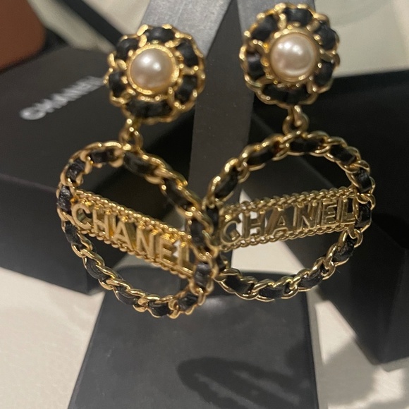 Chanel earrings - Picture 5 of 6